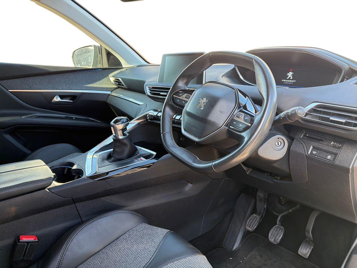 Used Peugeot 3008 2017 for sale - 77927396: Photo 15