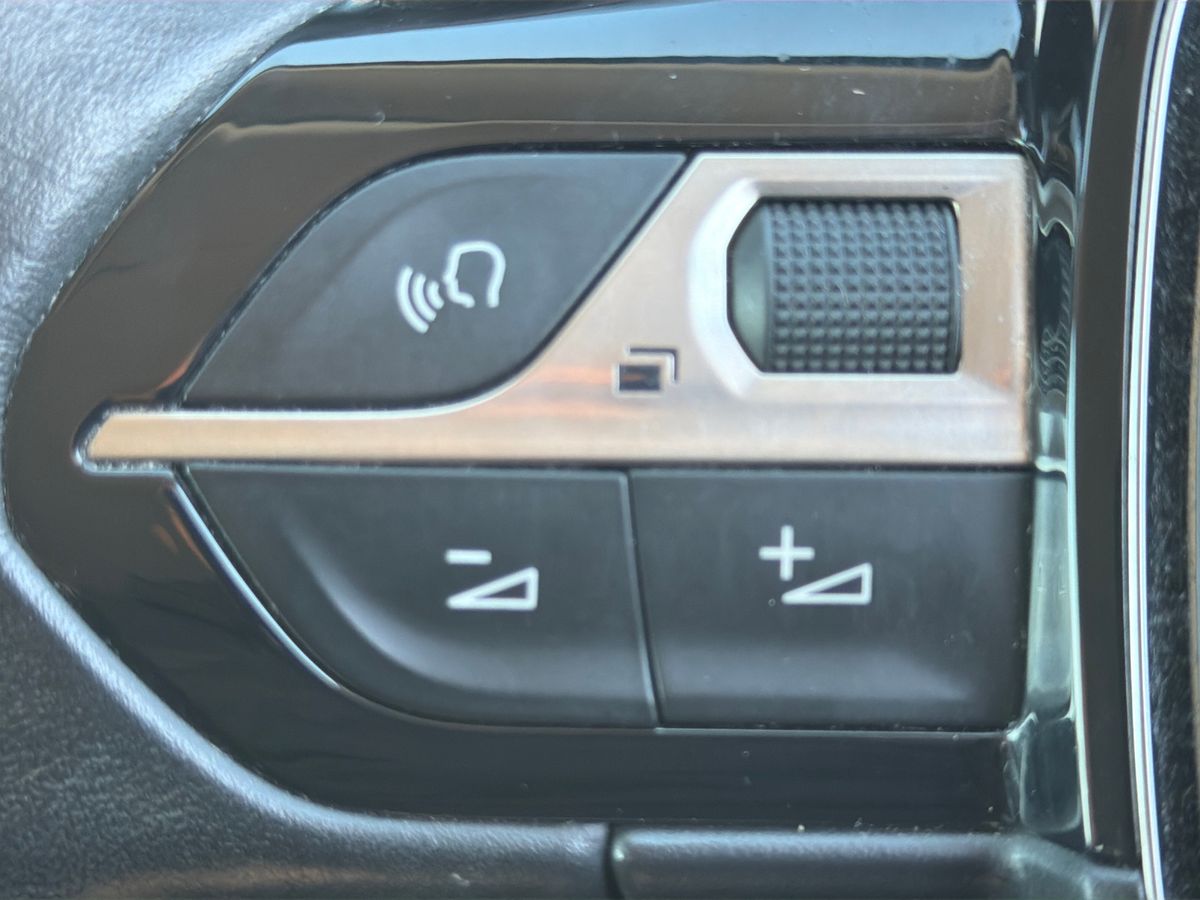 Used Peugeot 3008 2017 for sale - 77927396: Photo 16