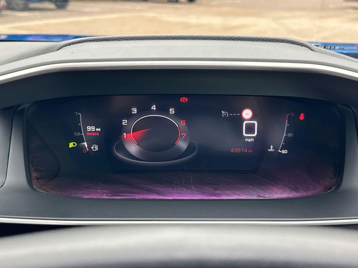 Used Peugeot 2008 2023 for sale - 76765102: Photo 14