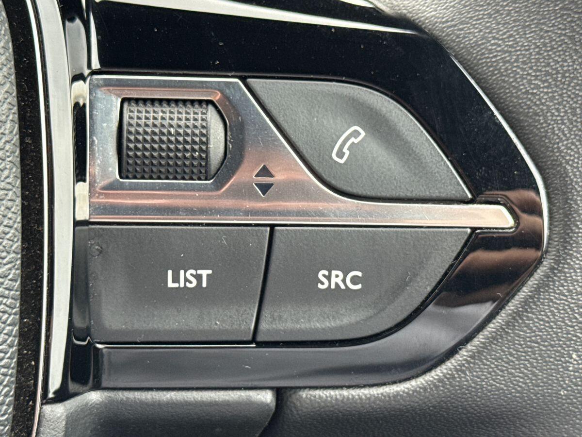 Used Peugeot 2008 2023 for sale - 76765102: Photo 17