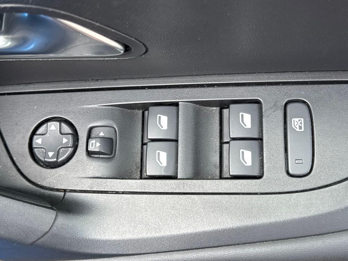 Used Peugeot 2008 2023 for sale - 76765102: Photo 20