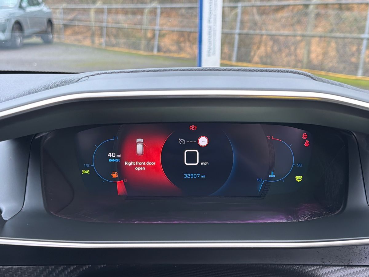 Used Peugeot 208 2022 for sale - 77552293: Photo 14