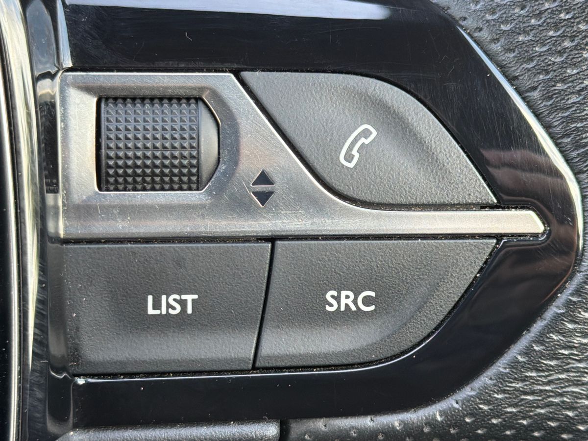 Used Peugeot 5008 2023 for sale - 77002522: Photo 17