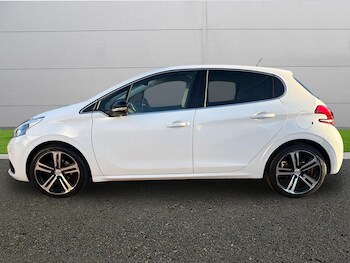 Used Peugeot 208 2019 for sale - 76715200: Photo