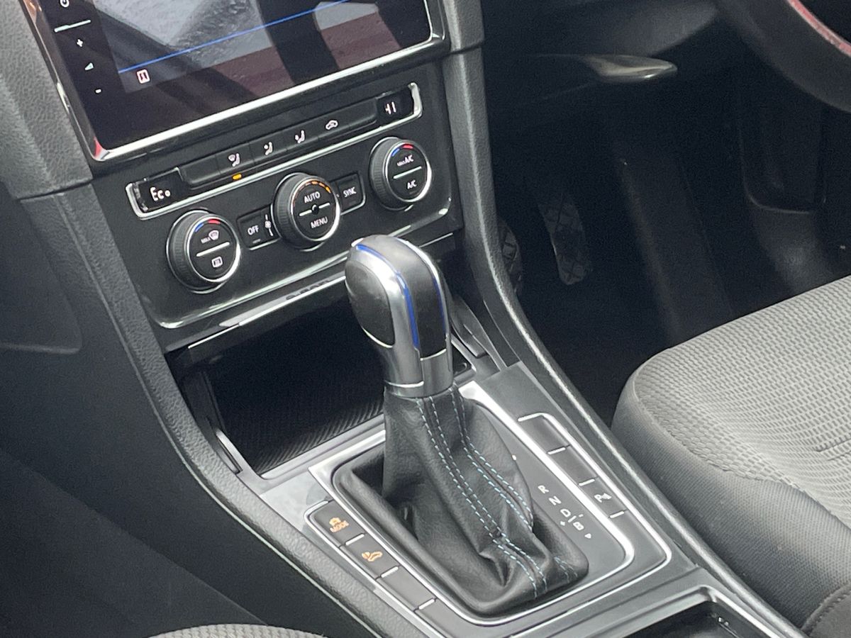 Used Volkswagen Golf 2018 for sale - 77560632: Photo 15