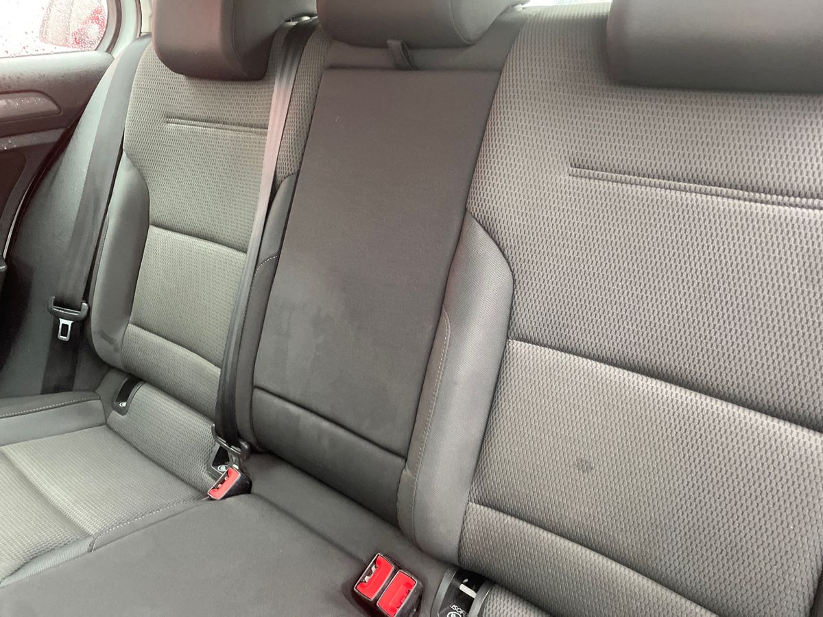 Used Volkswagen Golf 2018 for sale - 77560632: Photo 24