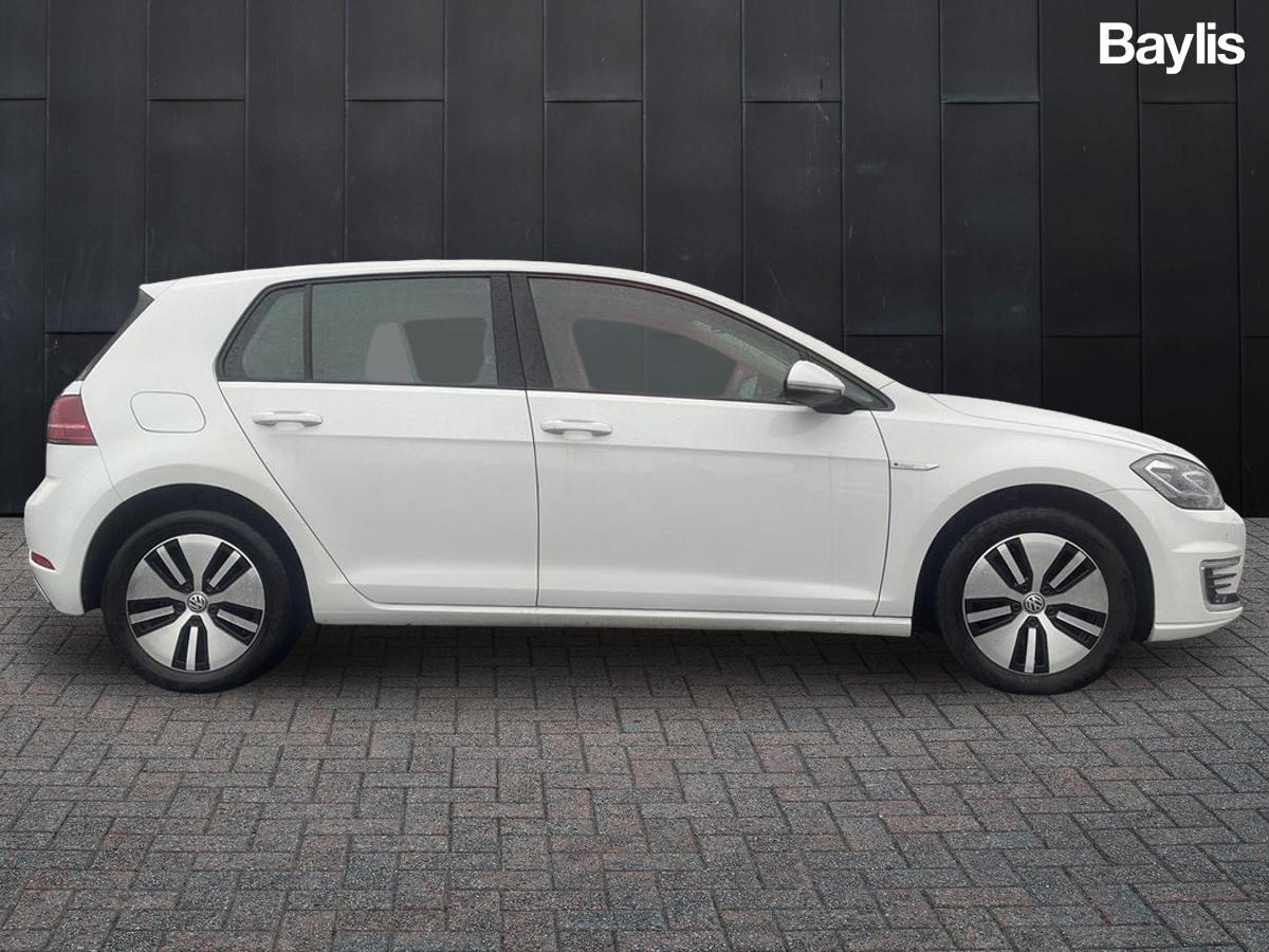 Used Volkswagen Golf 2018 for sale - 77560632: Photo 5