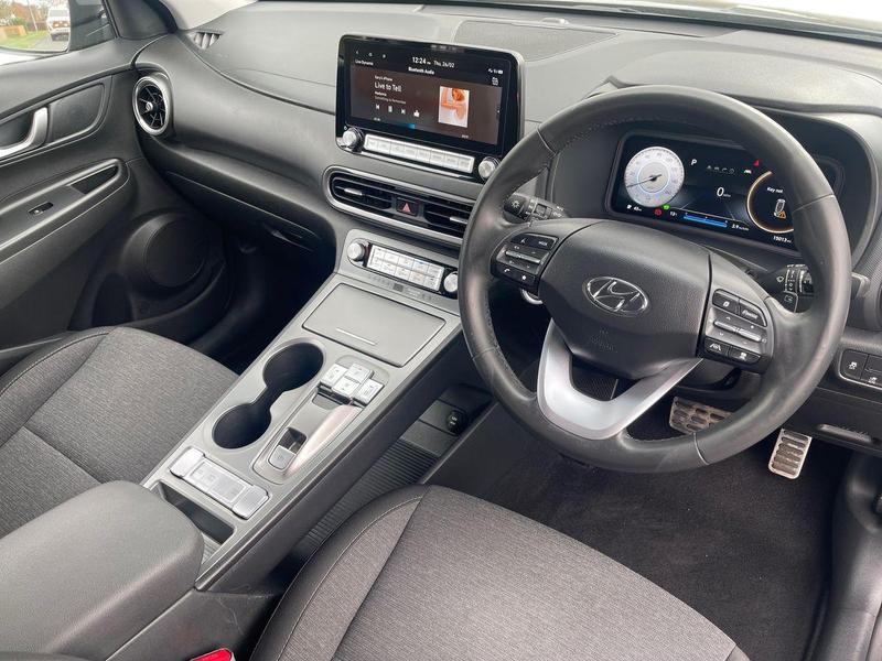 Used Hyundai KONA 2023 for sale - 77901128: Photo 3