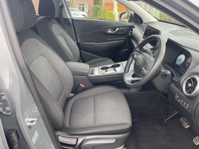 Used Hyundai KONA 2023 for sale - 77901128: Photo 31