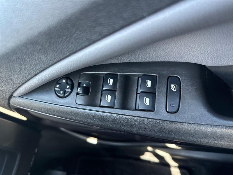 Used Vauxhall Crossland X 2019 for sale - 77910548: Photo 17