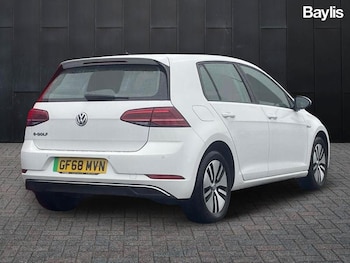 Used Volkswagen Golf undefined for sale - 77901158: Photo