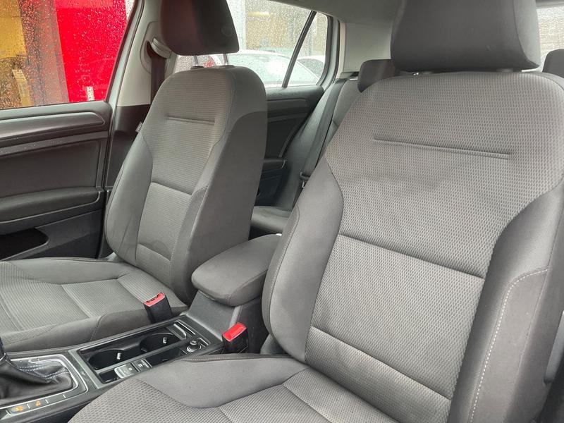 Used Volkswagen Golf 2018 for sale - 77901158: Photo 37
