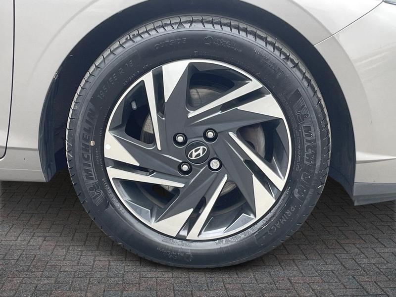 Used Hyundai i20 2023 for sale - 77910609: Photo 11