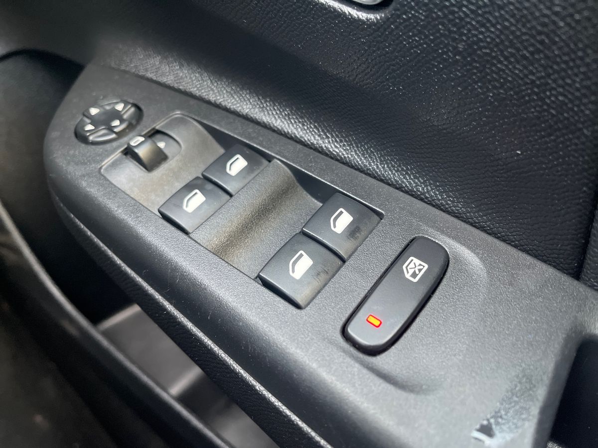 Used Vauxhall Corsa 2023 for sale - 76842086: Photo 17