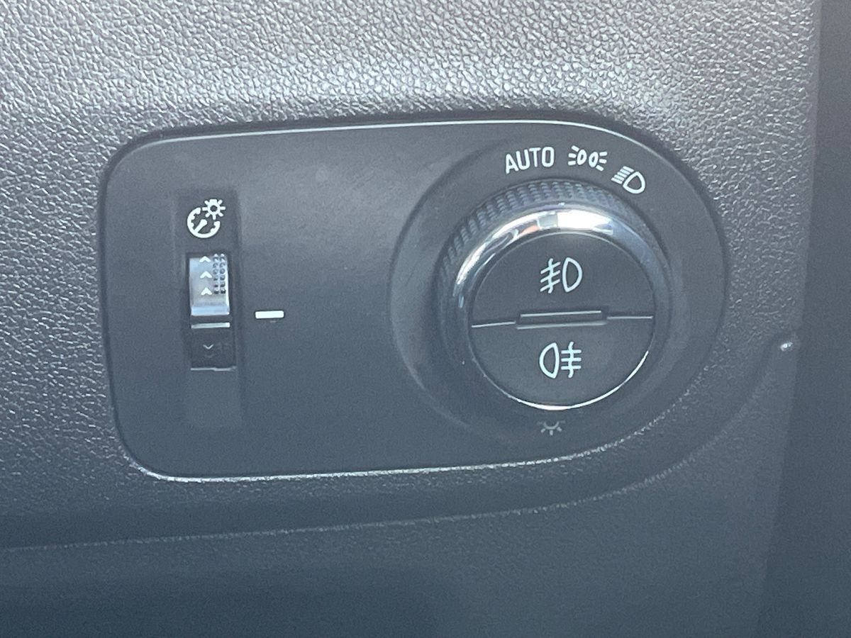 Used Vauxhall Crossland 2021 for sale - 76966627: Photo 39