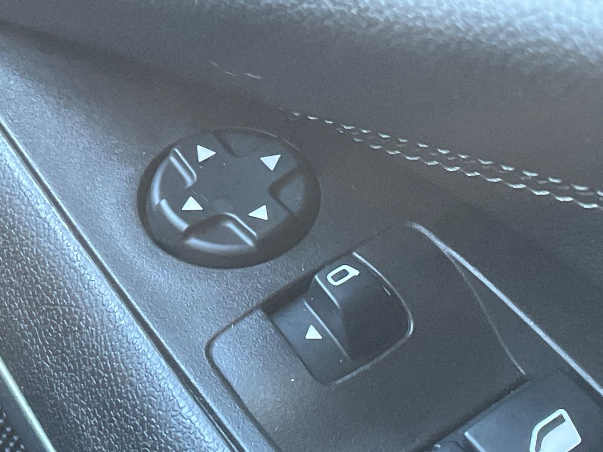 Used Vauxhall Crossland 2021 for sale - 76966627: Photo 40