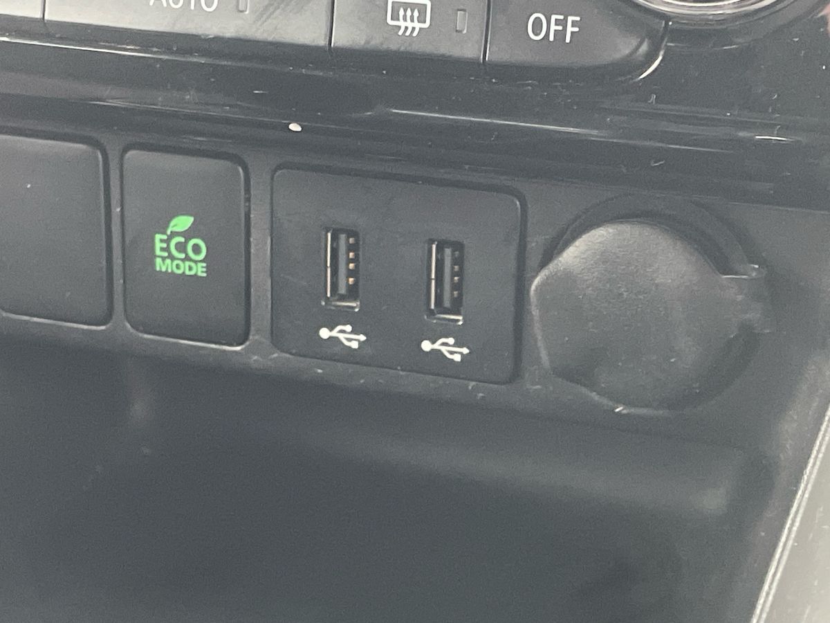 Used Mitsubishi Eclipse Cross 2020 for sale - 76760727: Photo 28