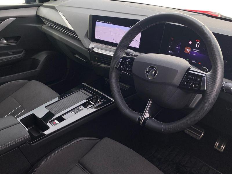 Used Vauxhall Astra 2024 for sale - 77910446: Photo 3