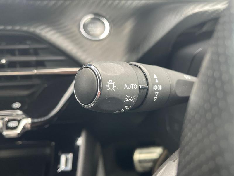 Used Peugeot 2008 2022 for sale - 77901173: Photo 37