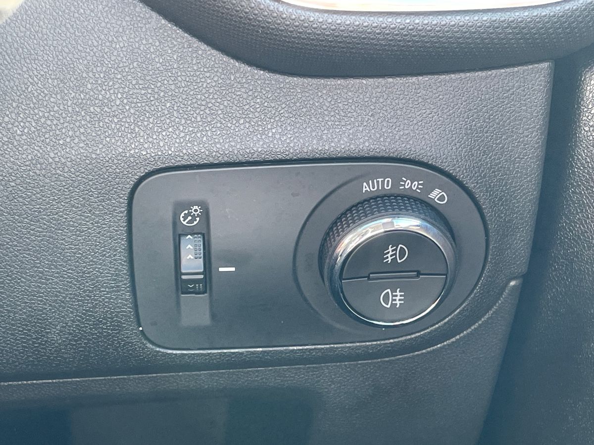 Used Vauxhall Crossland 2022 for sale - 75860126: Photo 29