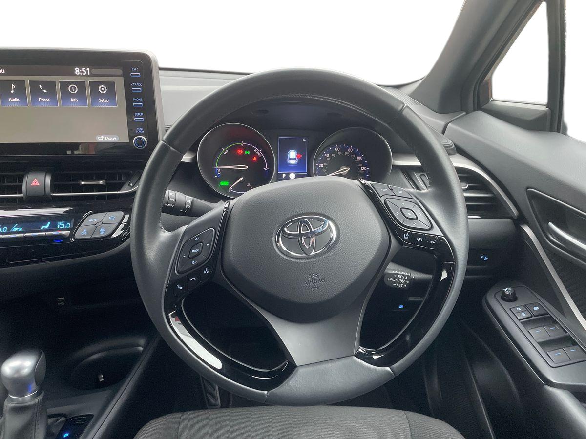 Used Toyota C-HR 2023 for sale - 76289730: Photo 12
