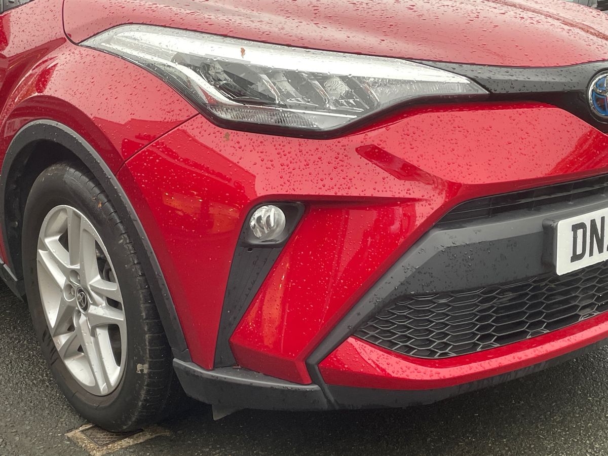 Used Toyota C-HR 2023 for sale - 76289730: Photo 34