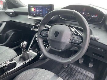 Used Peugeot 2008 2024 for sale - 77470898: Photo