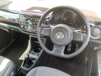 Used Volkswagen up! 2016 for sale - 75660182: Photo