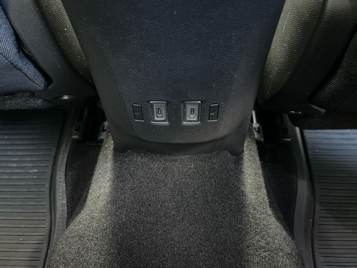 Vehicle 33