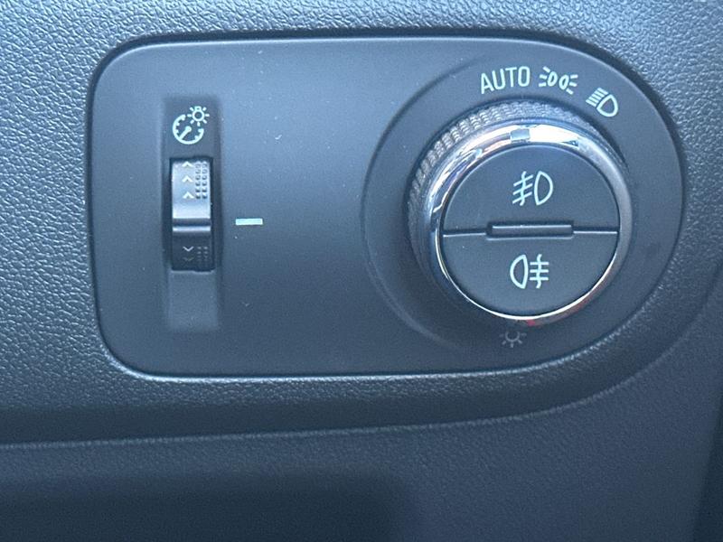 Used Vauxhall Crossland 2023 for sale - 77910574: Photo 37