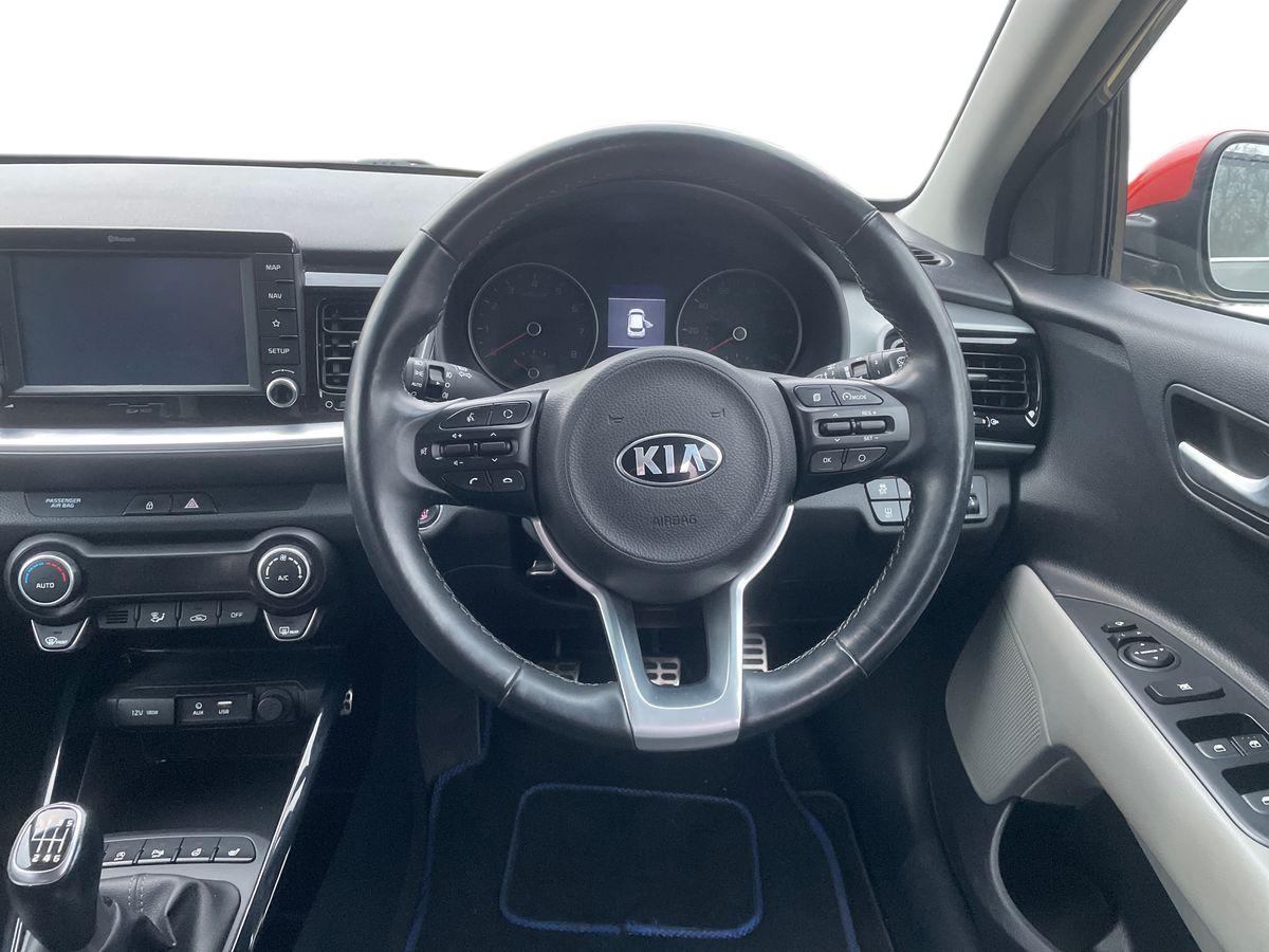 Used Kia Stonic 2020 for sale - 76297631: Photo 12