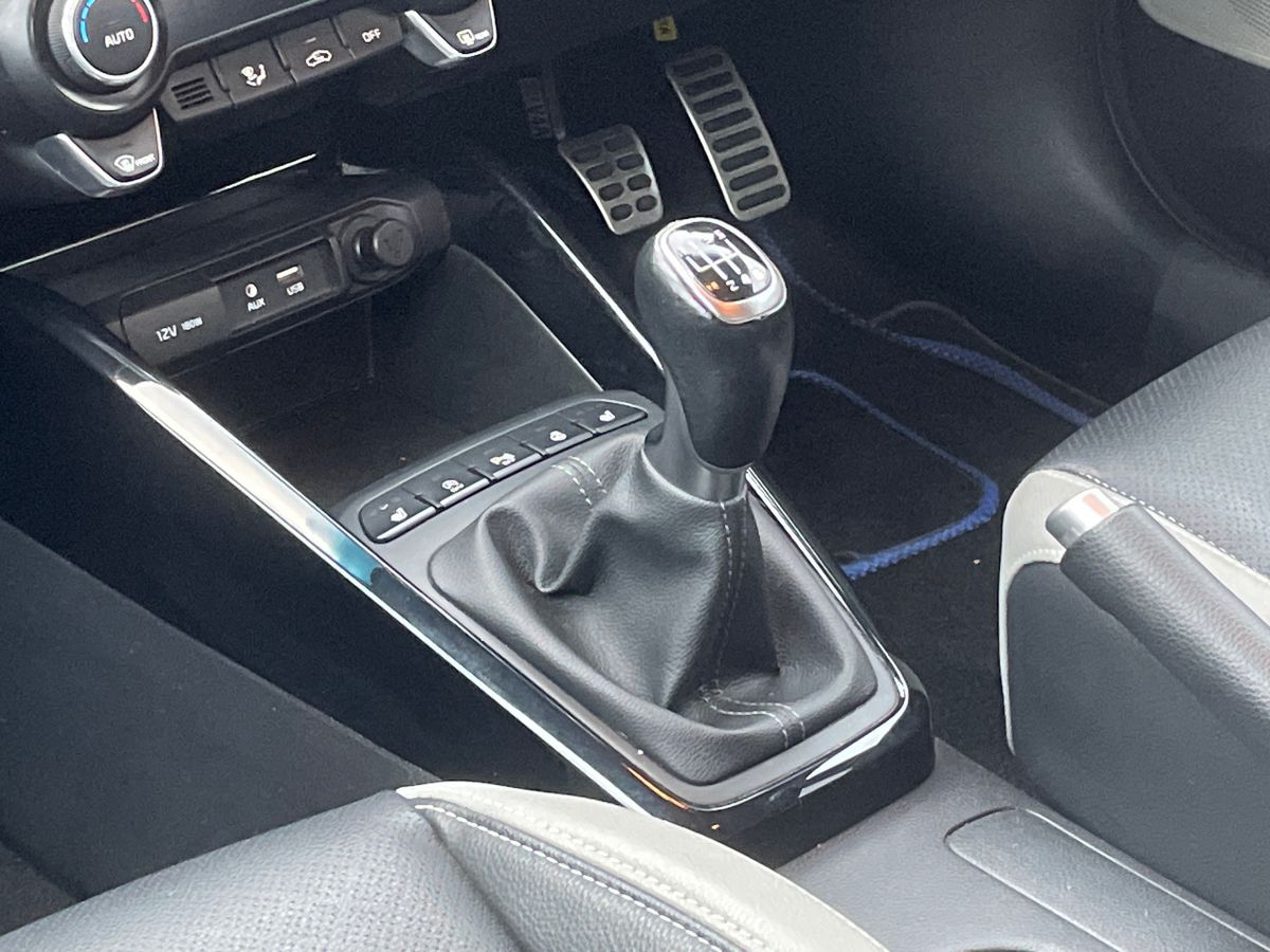 Used Kia Stonic 2020 for sale - 76297631: Photo 15