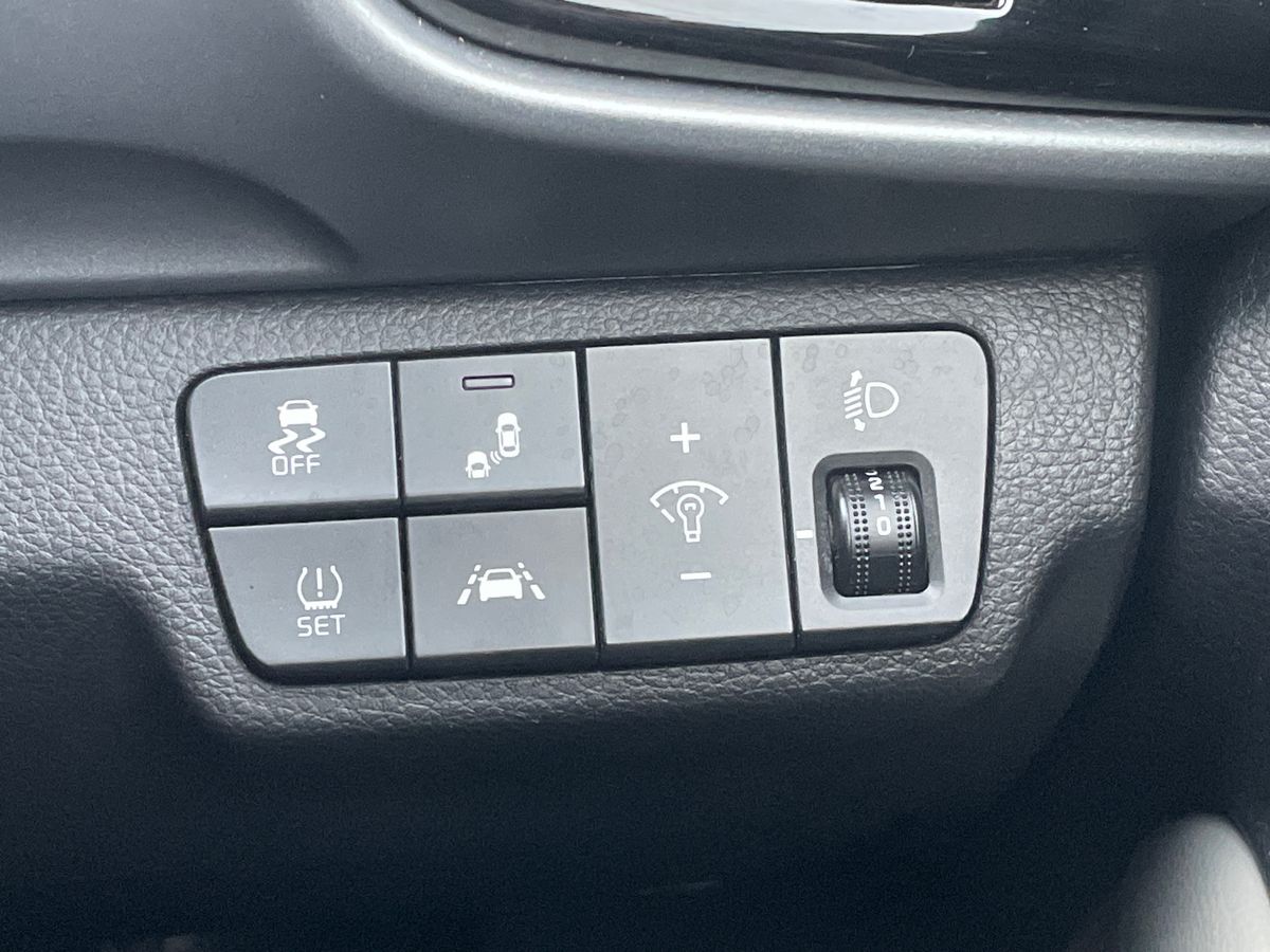 Used Kia Stonic 2020 for sale - 76297631: Photo 27