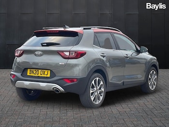 Used Kia Stonic 2020 for sale - 76297631: Photo 2