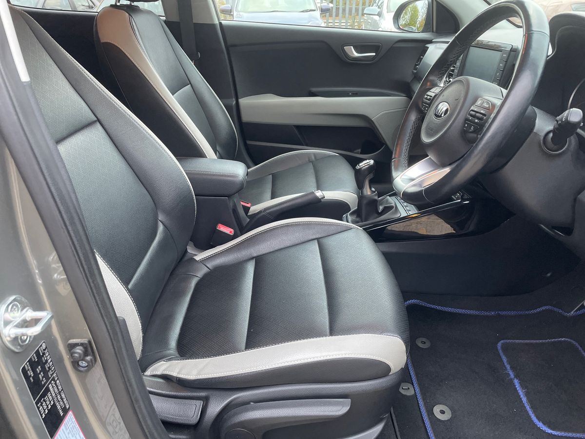 Used Kia Stonic 2020 for sale - 76297631: Photo 40