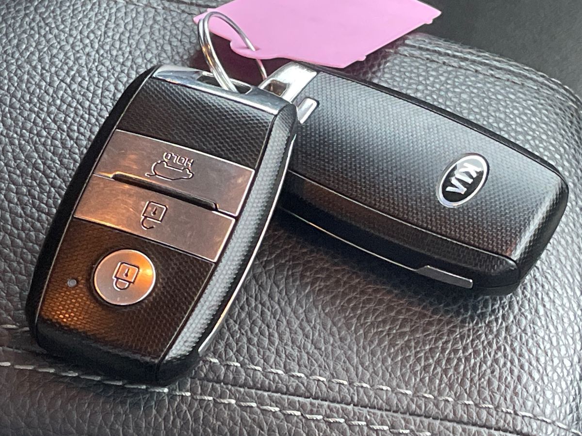 Used Kia Stonic 2020 for sale - 76297631: Photo 41