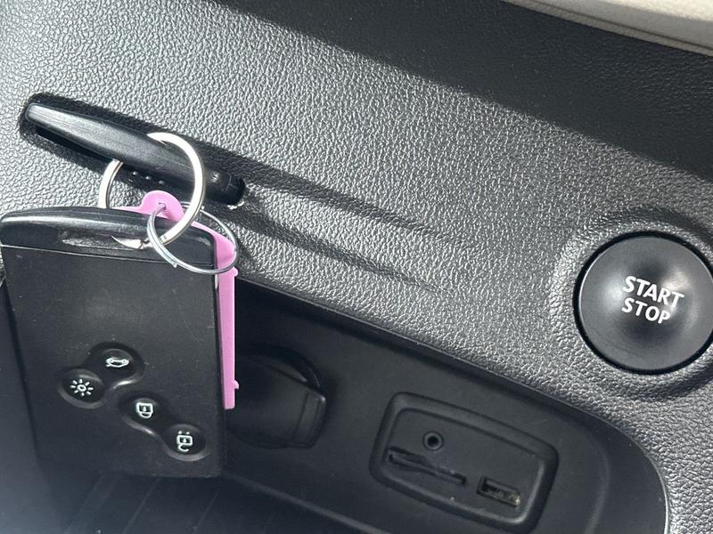 Used Renault Captur 2018 for sale - 78095103: Photo 39