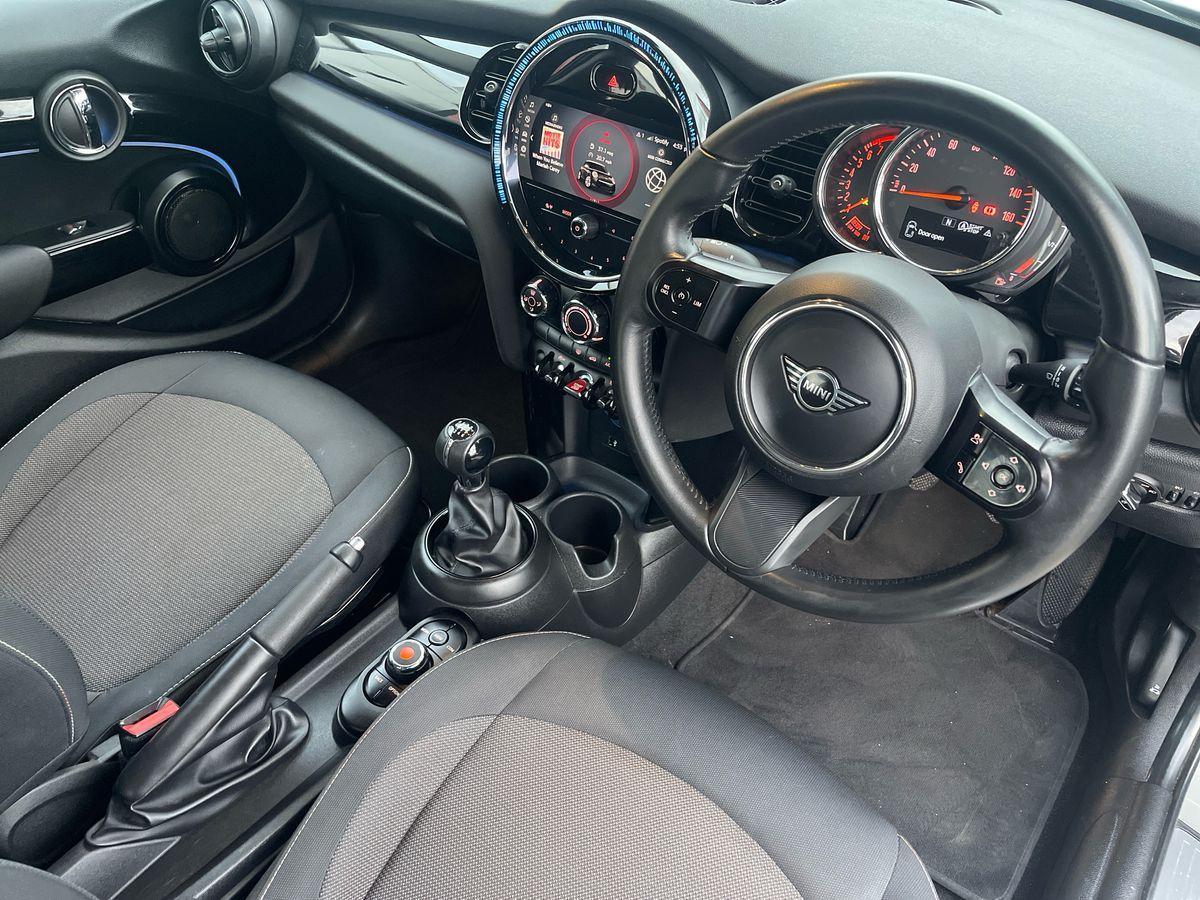 Used MINI Hatch 2022 for sale - 76540023: Photo 3