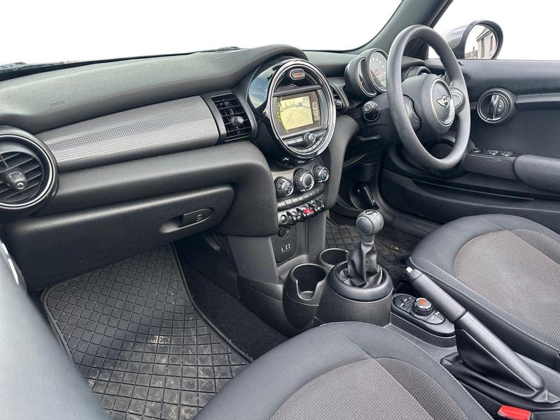 Used MINI Convertible 2016 for sale - 78206165: Photo 13