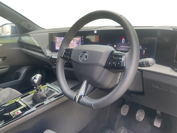 Used Vauxhall Astra 2024 for sale - 75466360: Photo 3