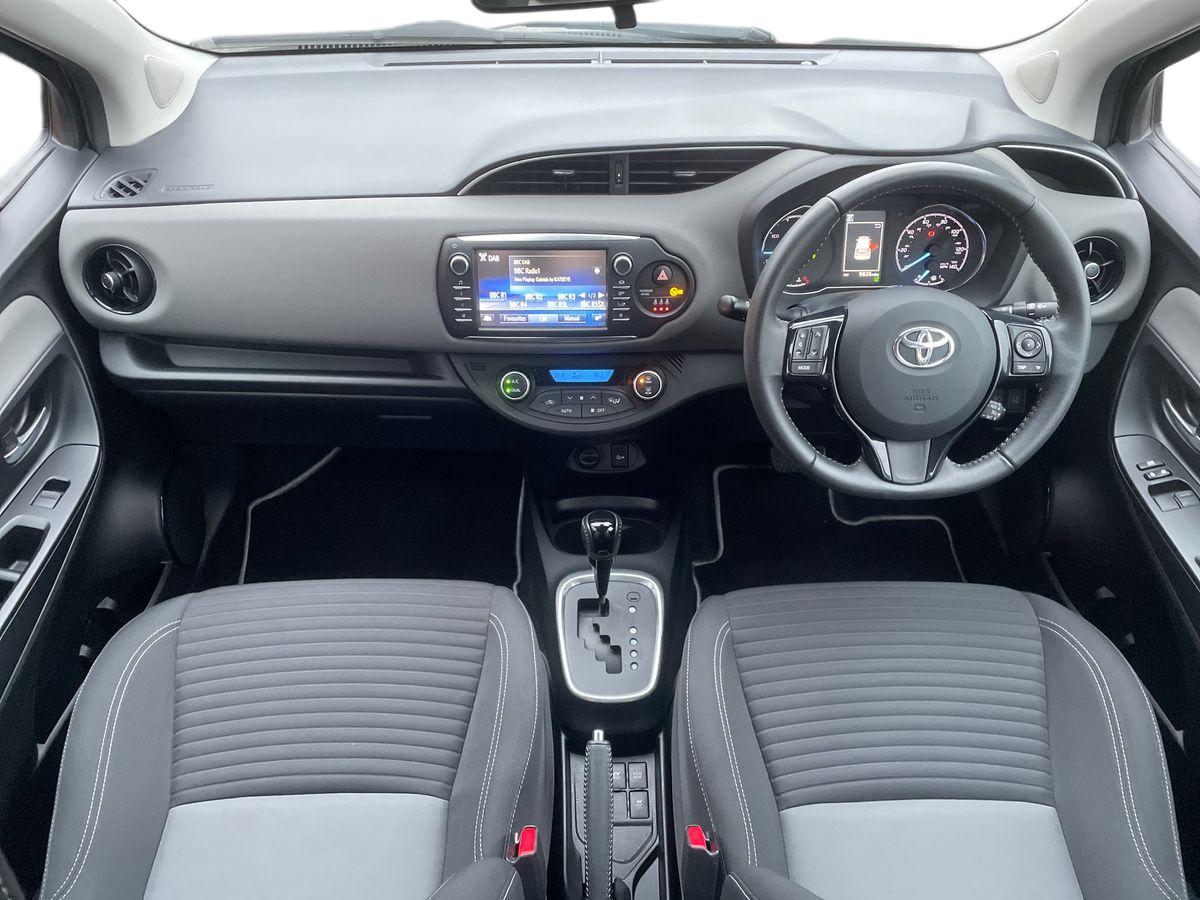 Used Toyota Yaris 2017 for sale - 76458827: Photo 13