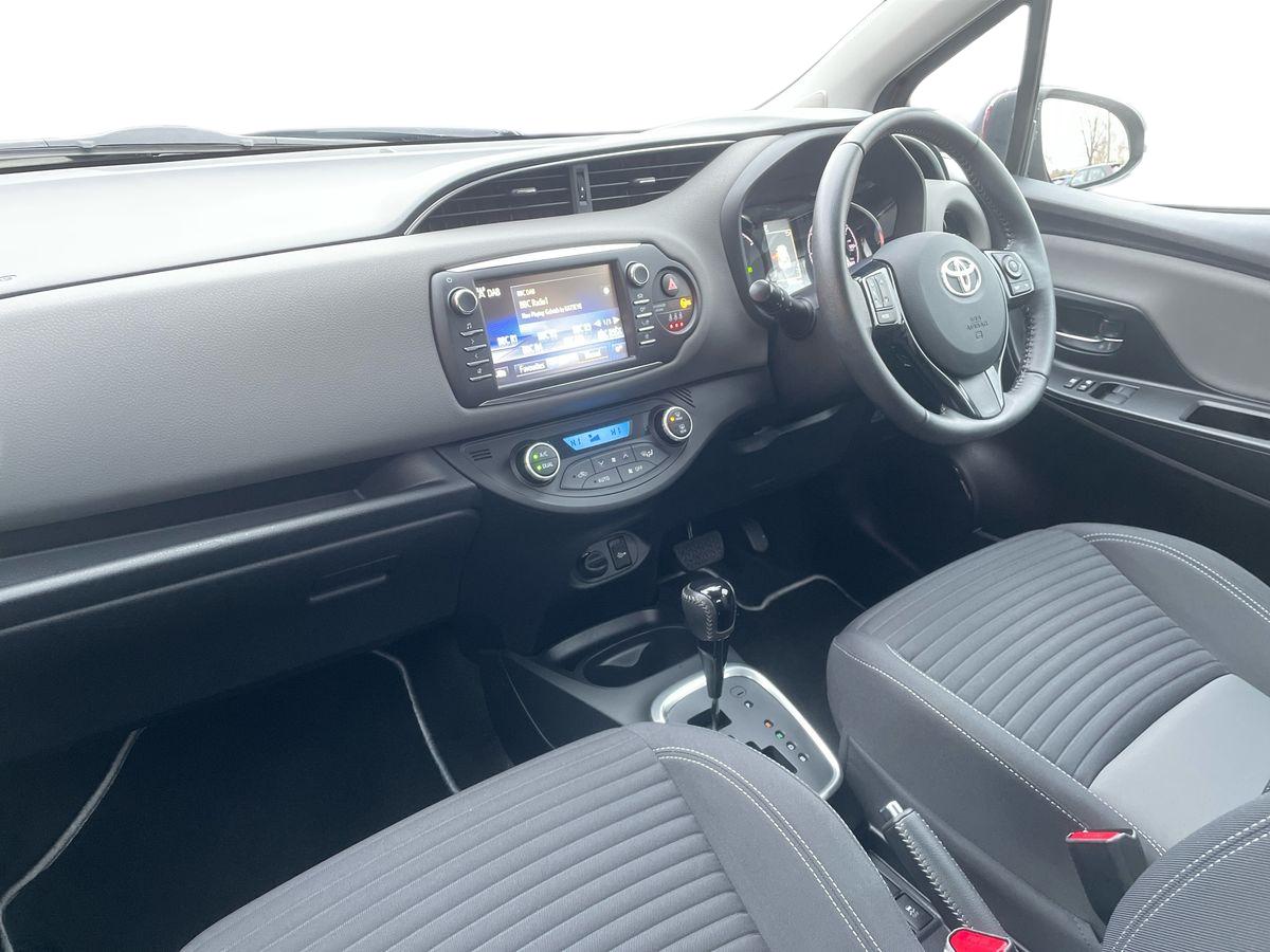 Used Toyota Yaris 2017 for sale - 76458827: Photo 14