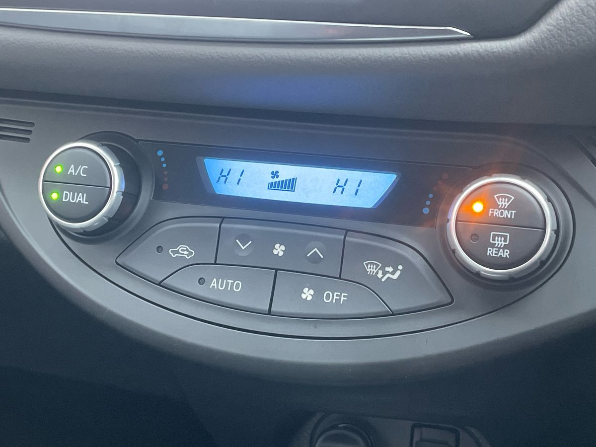 Used Toyota Yaris 2017 for sale - 76458827: Photo 16