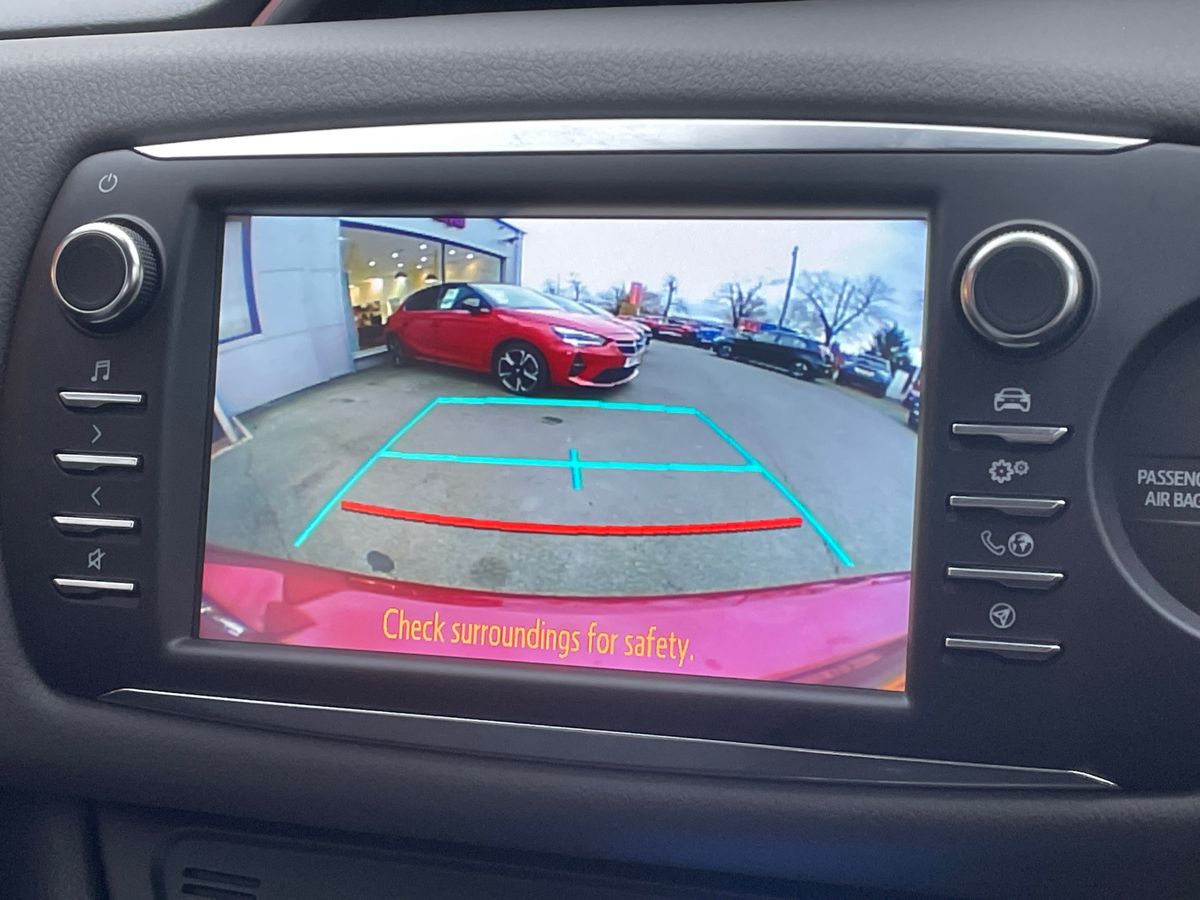 Used Toyota Yaris 2017 for sale - 76458827: Photo 20