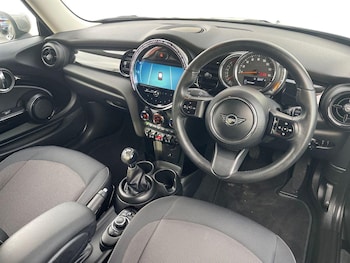 Used MINI Hatch 2021 for sale - 77167323: Photo