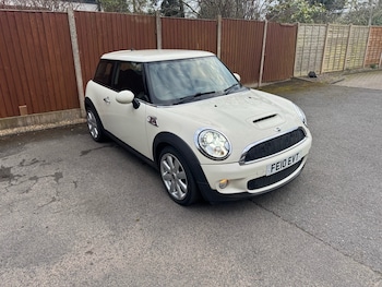 MINI Hatch feature image