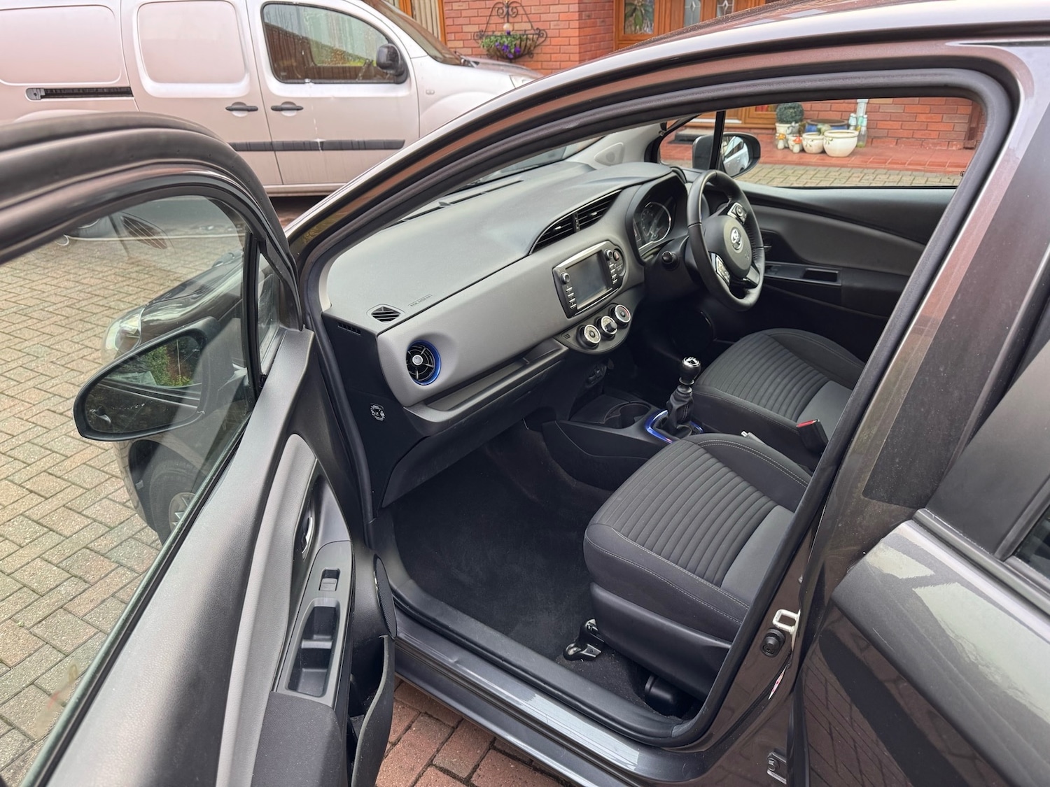 Used Toyota Yaris 2018 for sale - 77743500: Photo 19