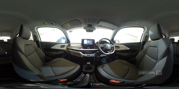 Used Suzuki Swift 2025 for sale - 76802642: Photo 2