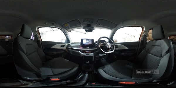 Used Suzuki Swift 2025 for sale - 76802645: Photo 2