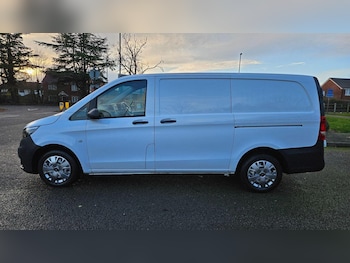 Used Mercedes-Benz Vito 2019 for sale - 77997322: Photo
